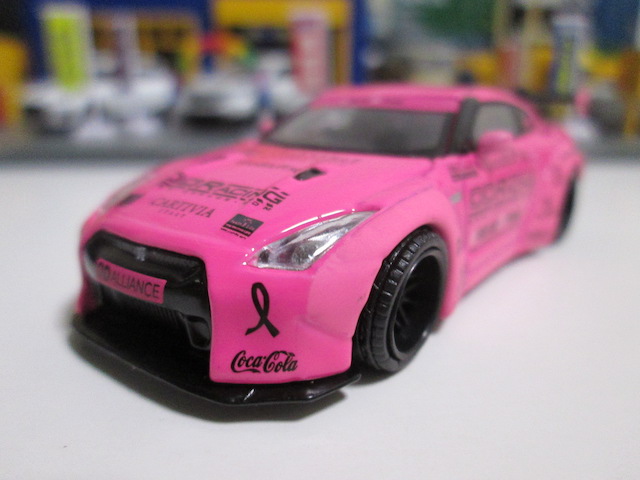 MINI GT 54 1/64 LB☆WORKS Nissan GT-R “Wear It Pink” Breast Cancer